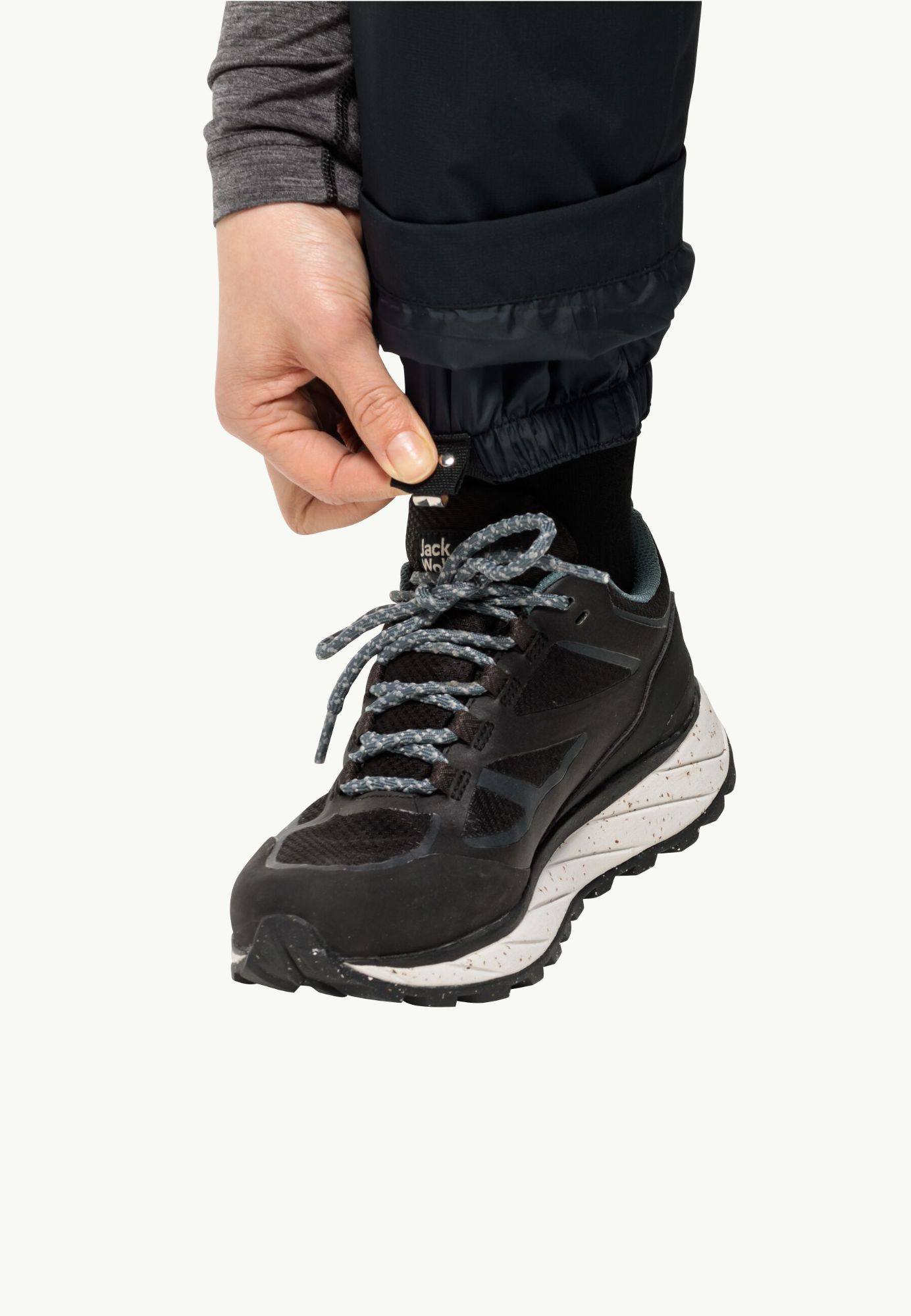 Jack Wolfskin Women's Parana Pants Musta 06