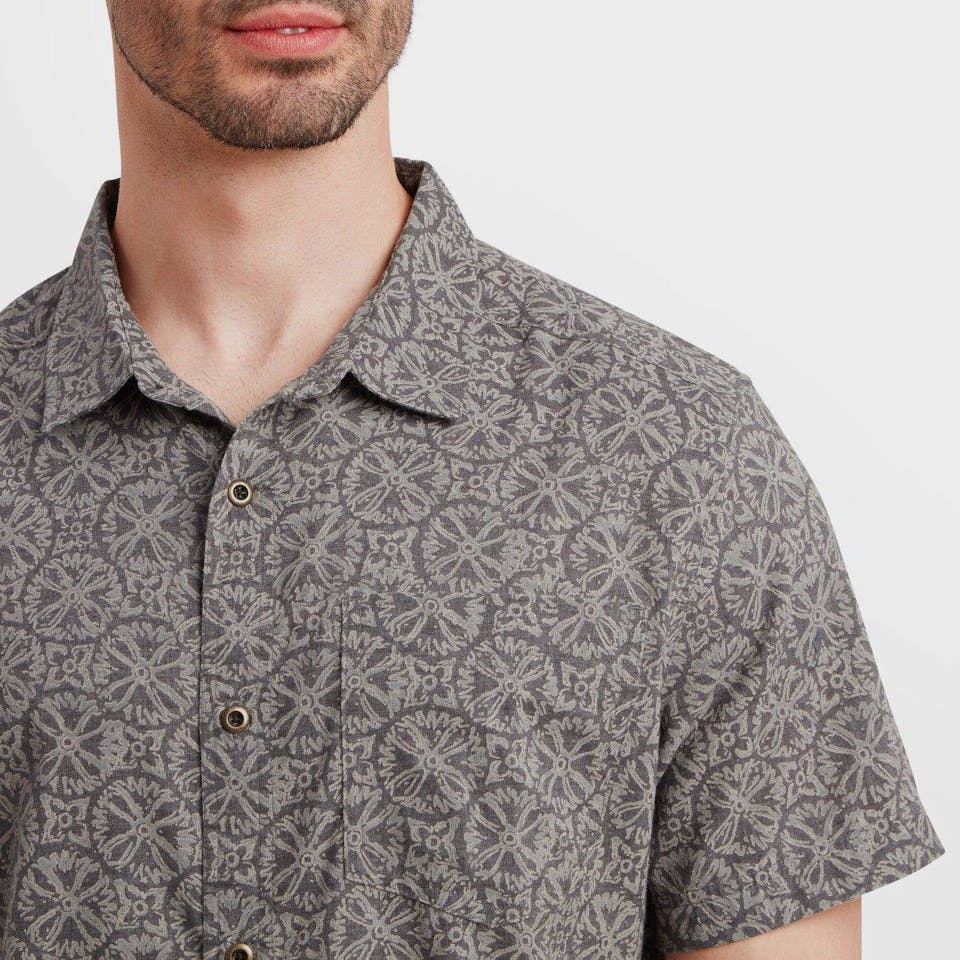 Sherpa Men's Mancari Short Sleeve Harmaa 04