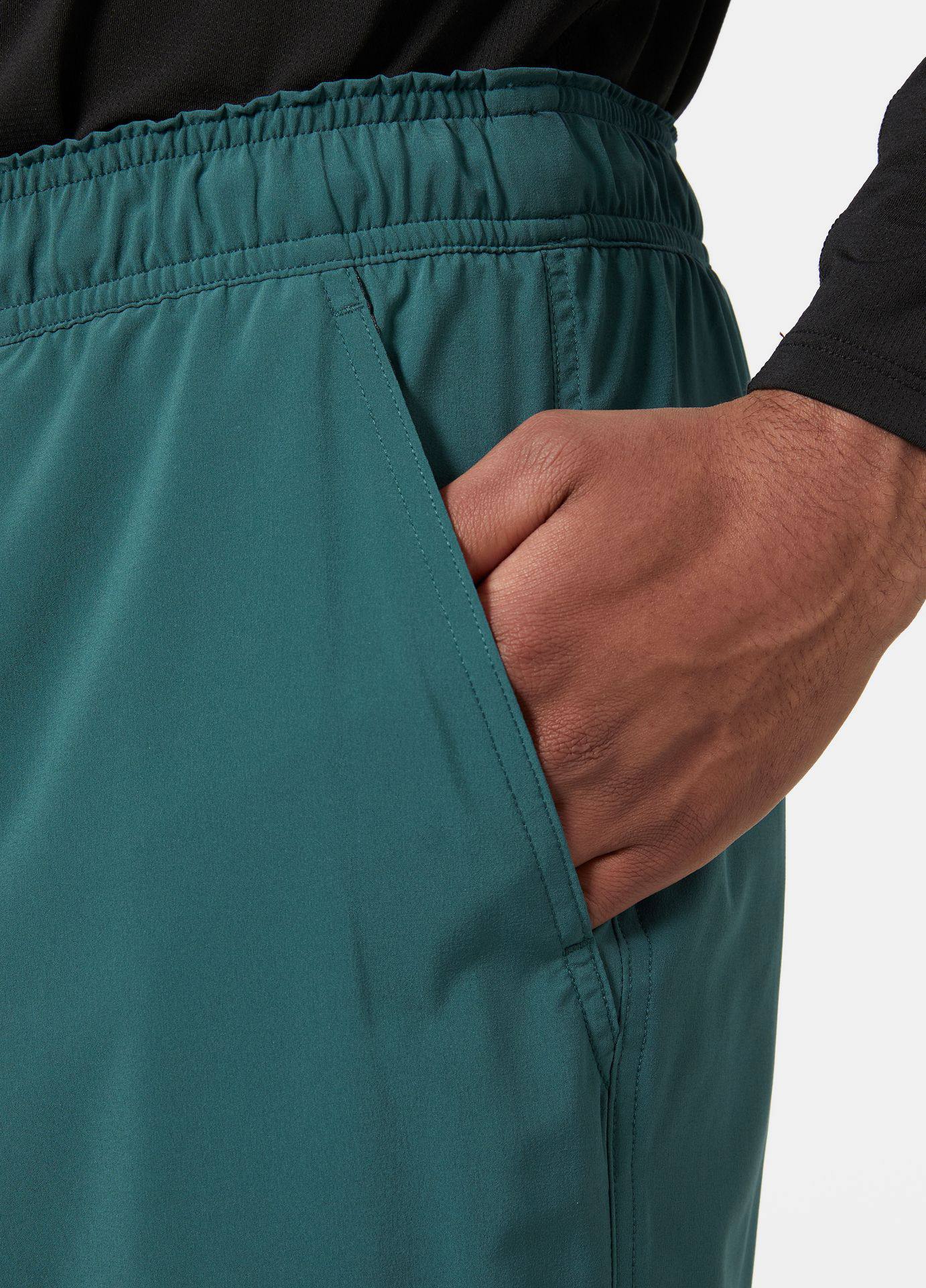 Helly Hansen Men's Stretch Woven 2.0 Shorts Cedar 02