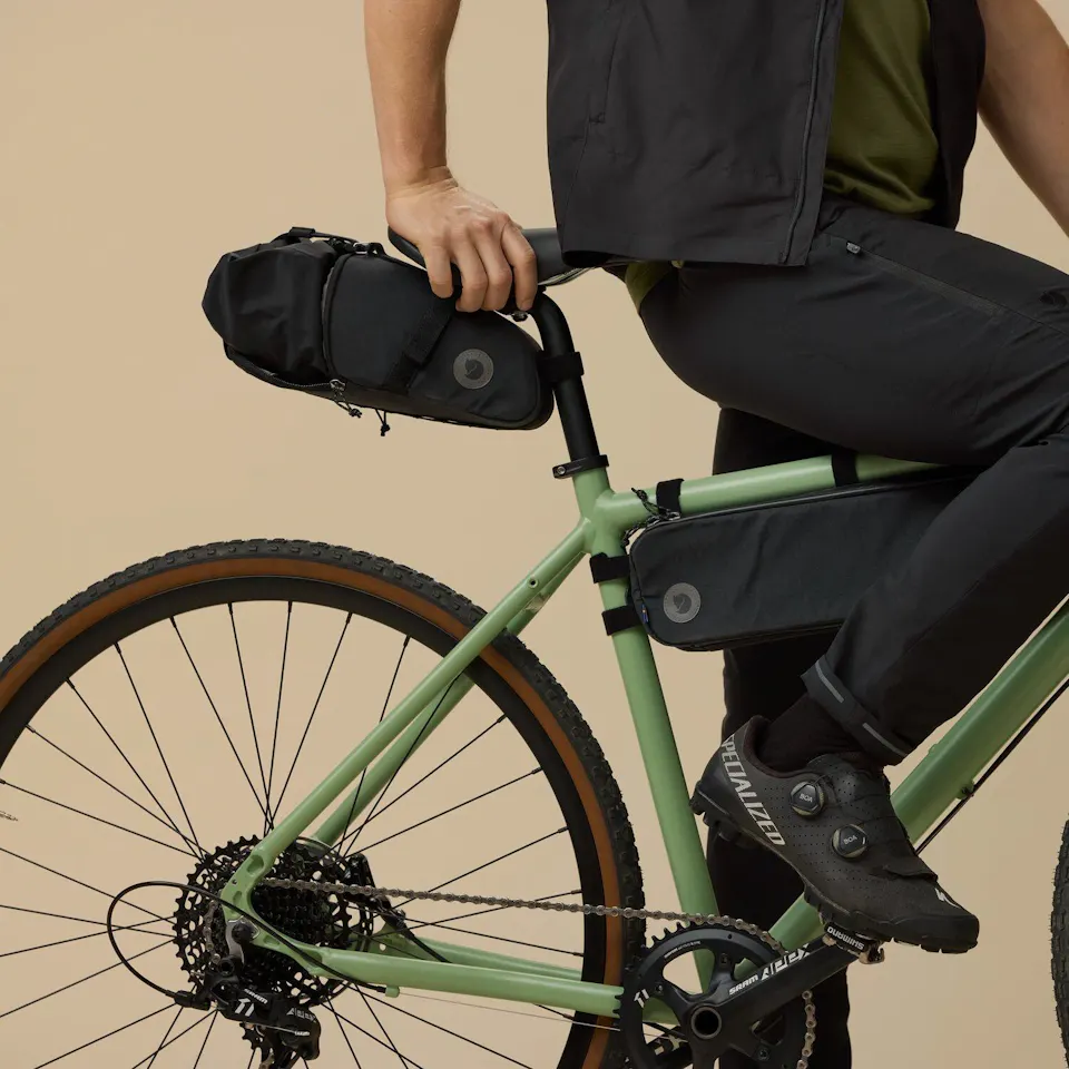 Fjällräven Hoja Seatbag Dry 16L Black 07