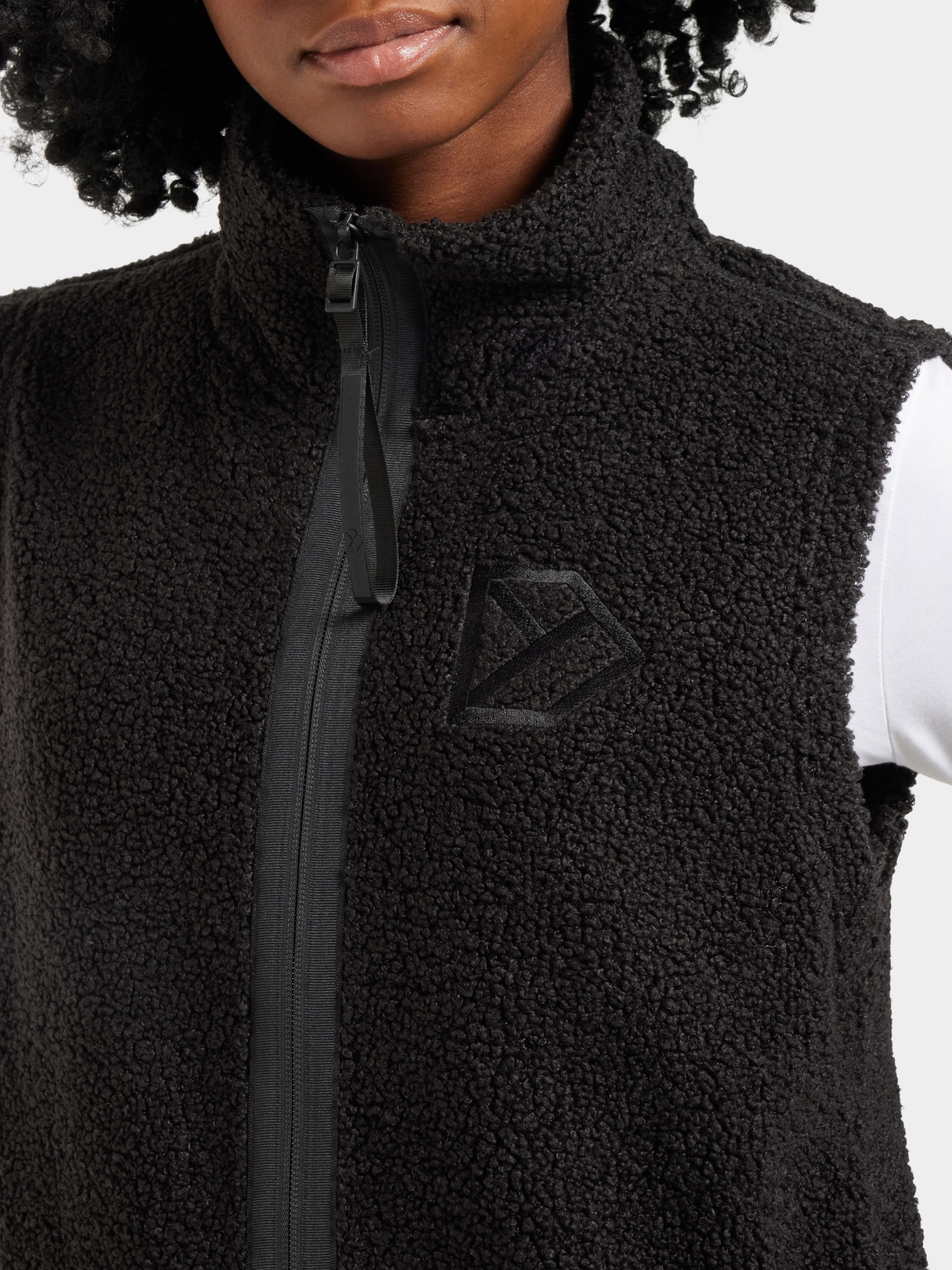 Didriksons Women's Kiana Vest Musta 09