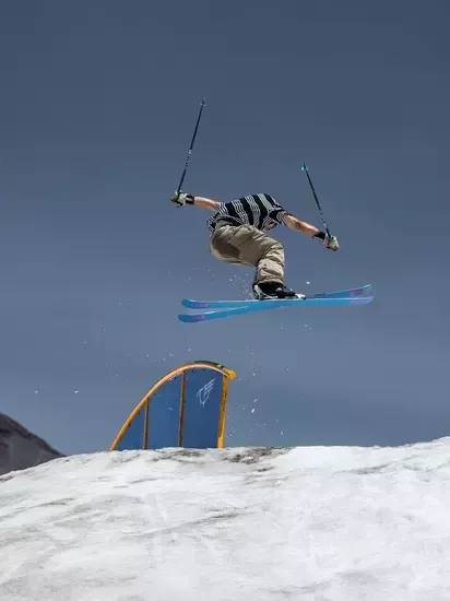 Line Honey Badger 23/24  04