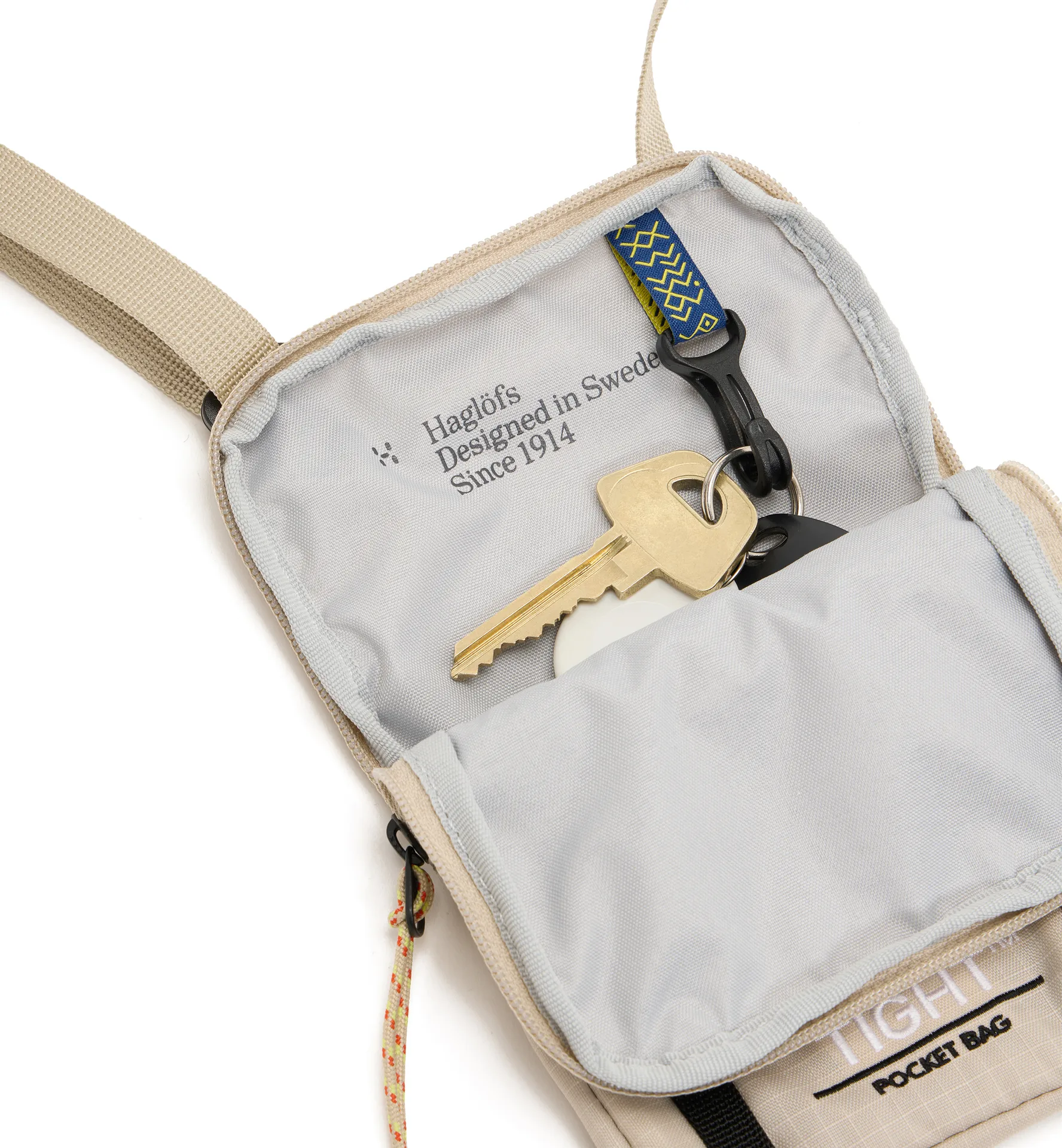 Haglöfs Tight Pocket Bag Chalk Beige/True Black 02