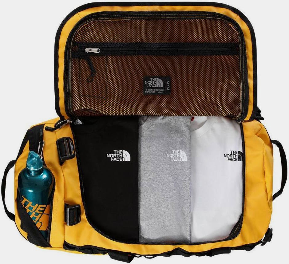 The North Face Base Camp Duffel M ja Travel Canister S Punainen 10