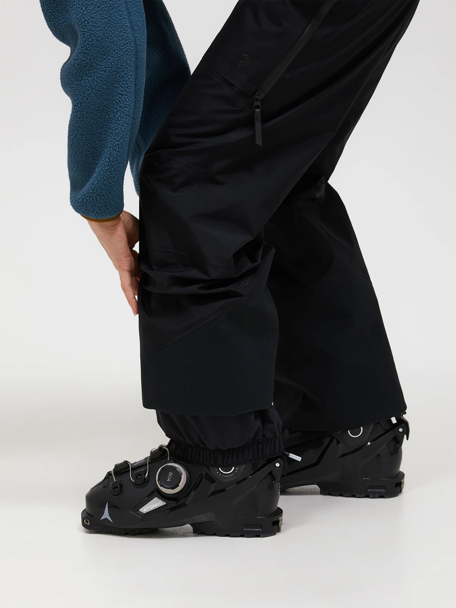 Peak Performance Women's Vertical GTX Pro 3L Shell Bib Pants