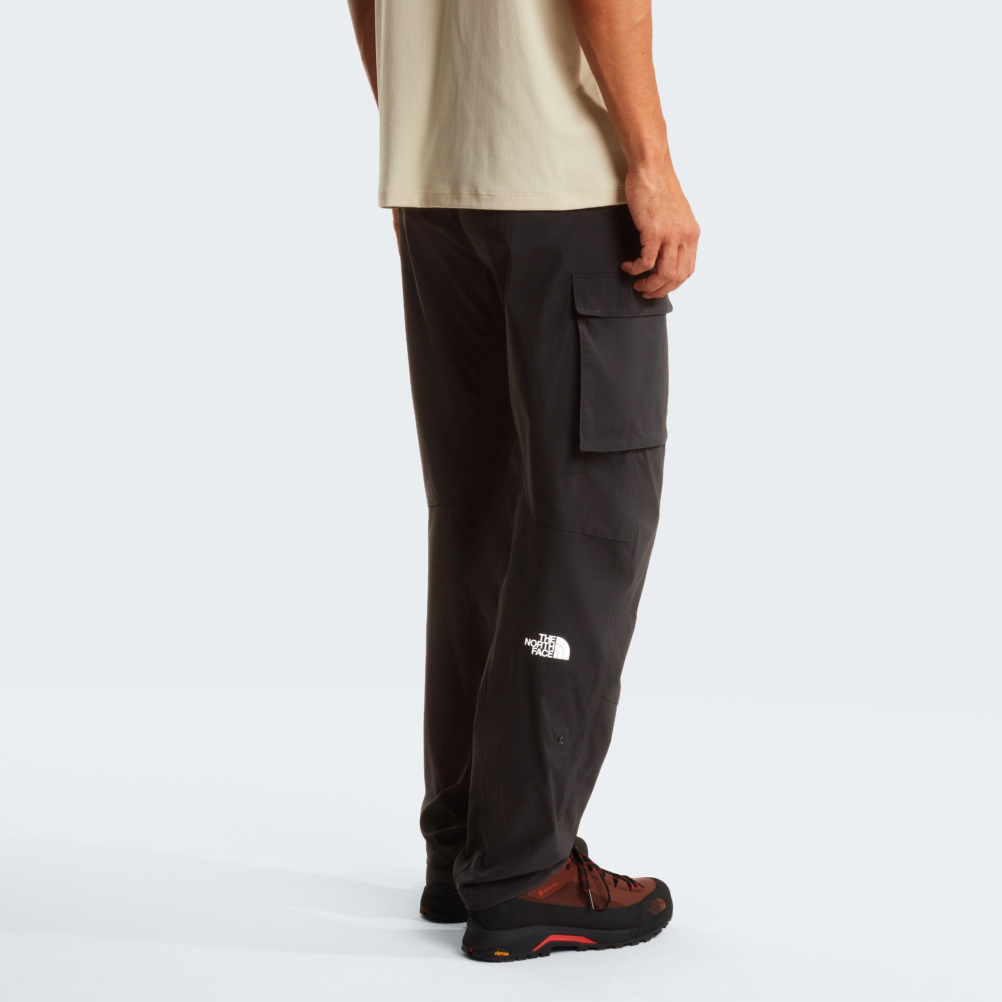 The North Face Men's Exploration Cargo Pants Musta 04