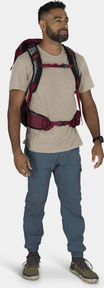 Osprey Hikelite 28 Musta 09