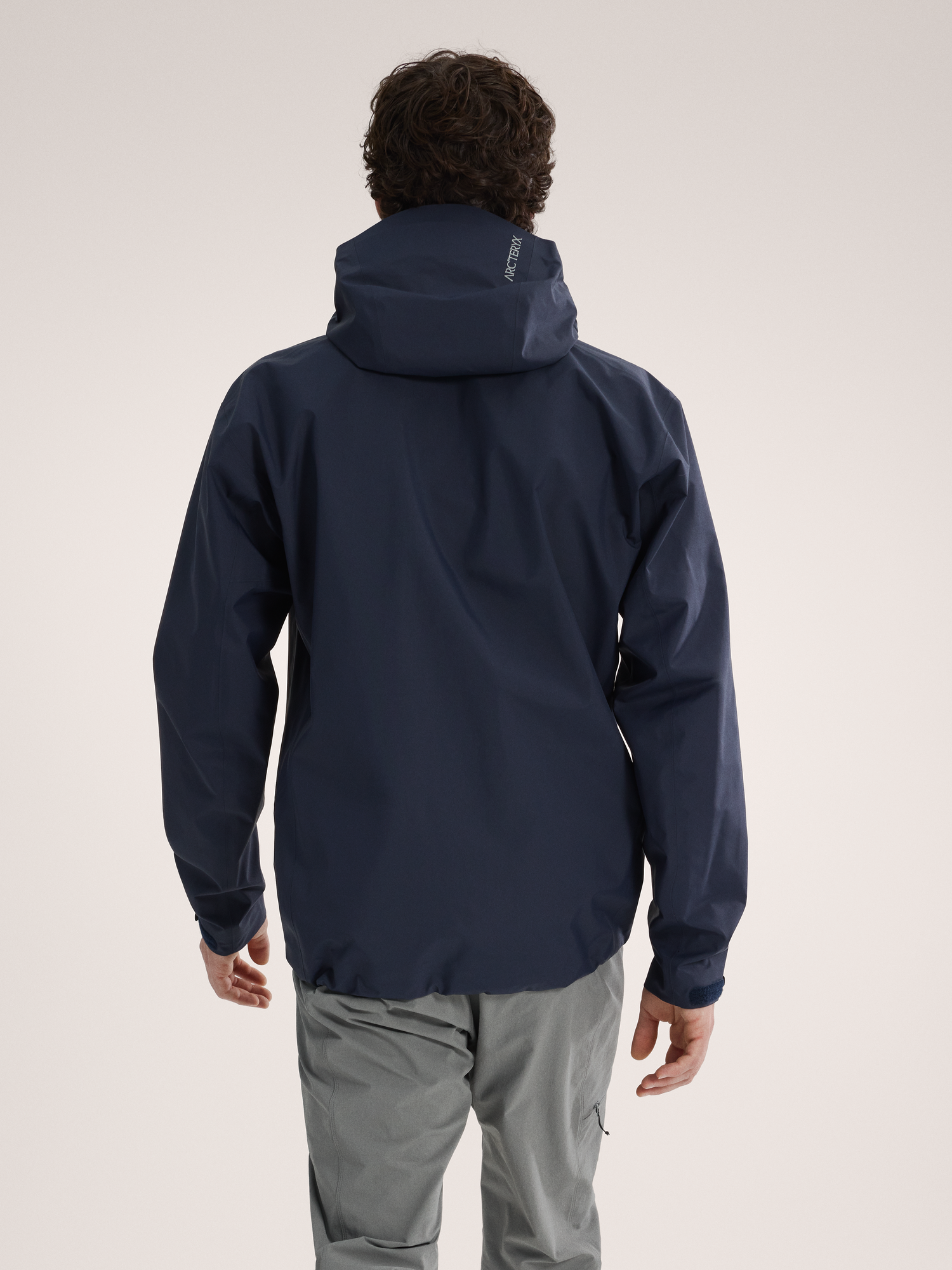 Arc'teryx Men's Beta Jacket Black Sapphire 03