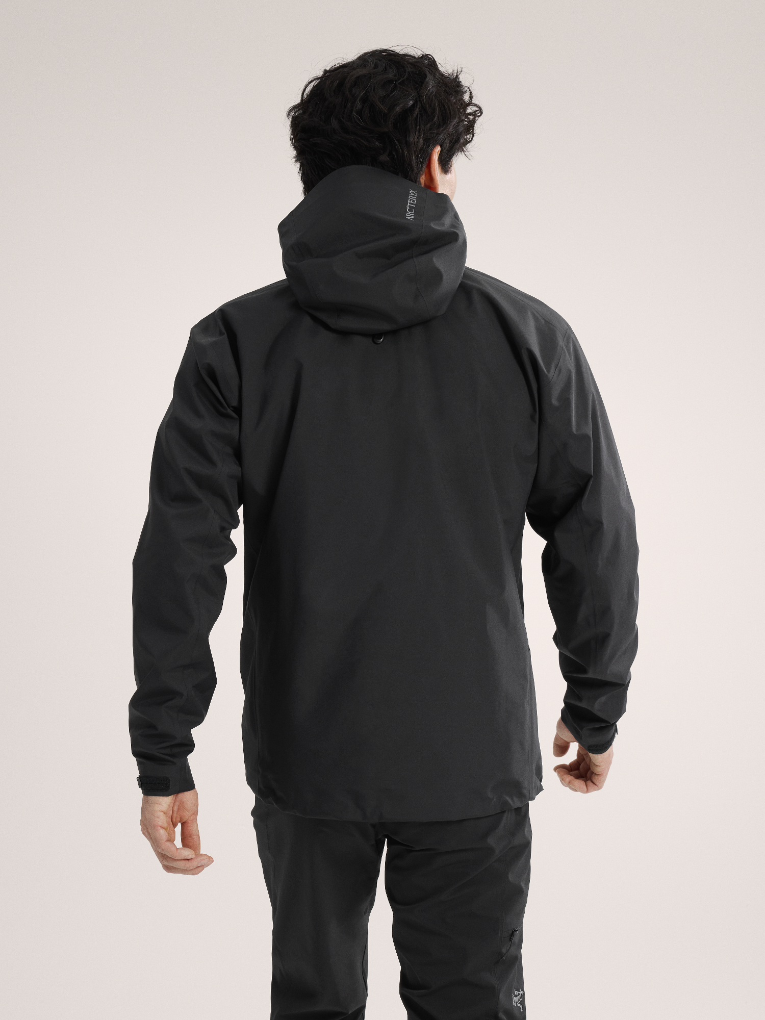 Arc'teryx Men's Beta Jacket Musta 02