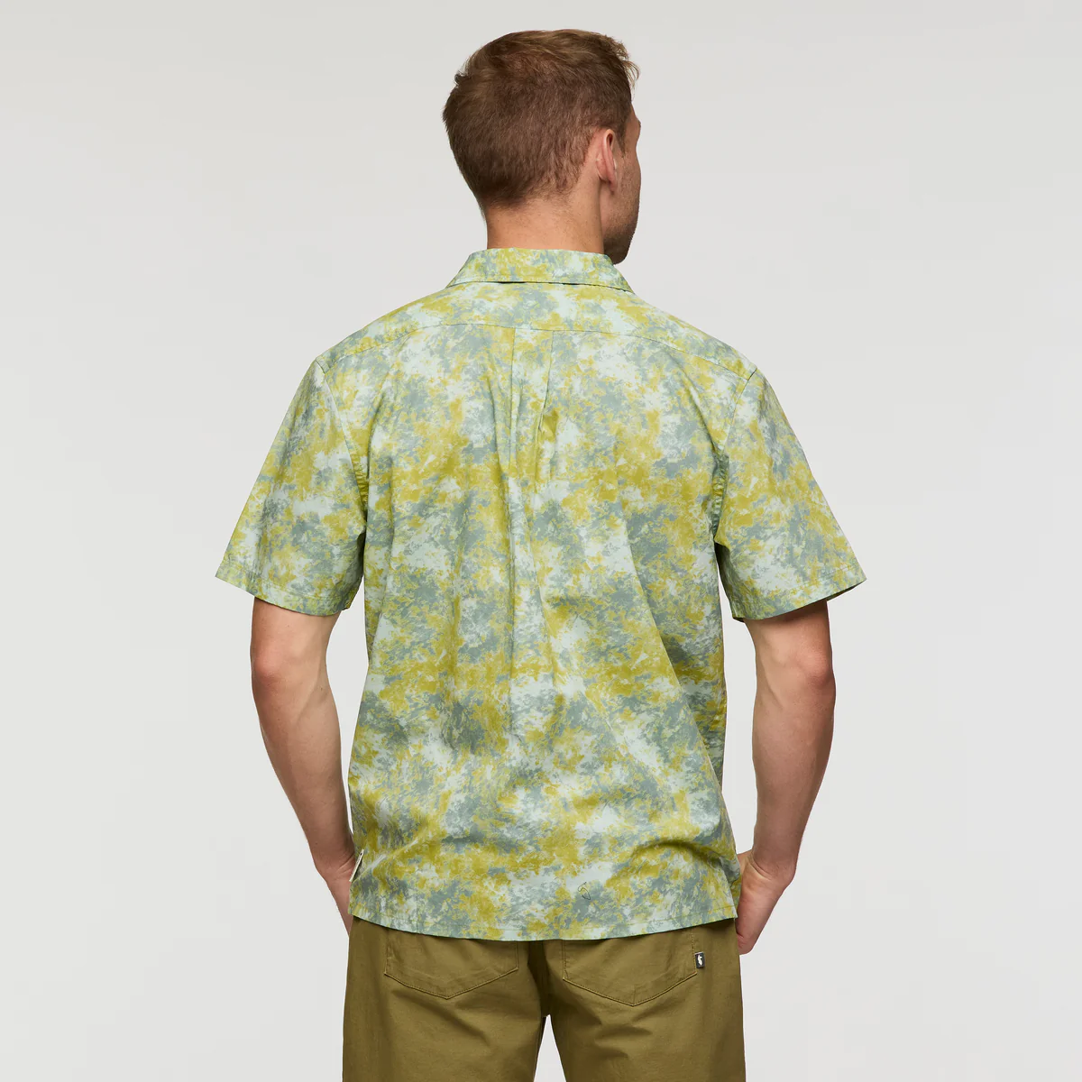 Cotopaxi Men's Estival Button Up Short Sleeve Shirt Galactic Lemongrass 04