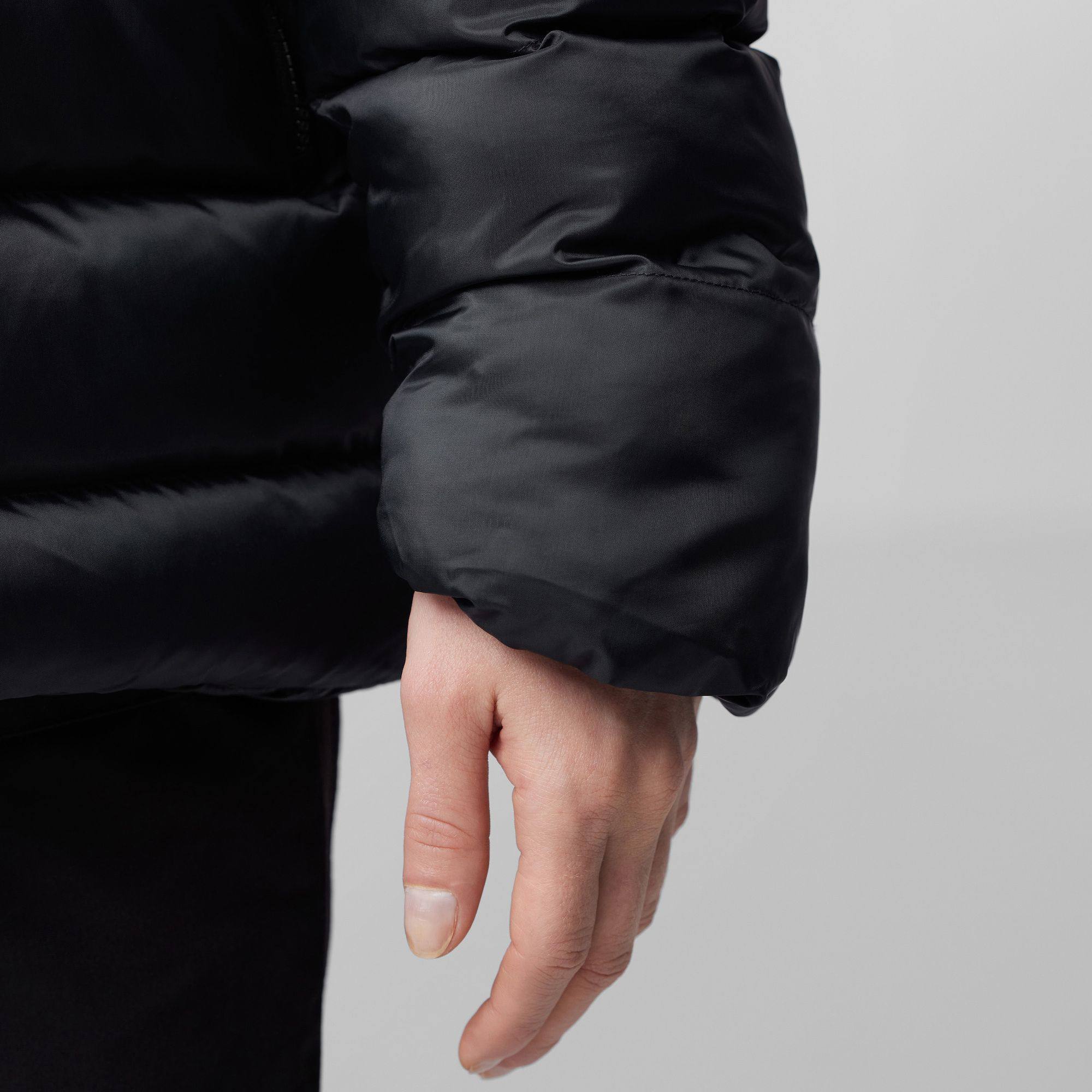 Fjällräven Women's Expedition Mid Winter Jacket Black/Basalt 08