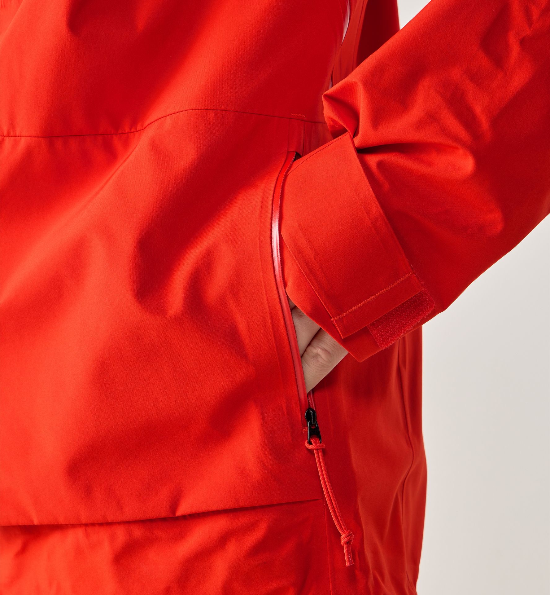 Haglöfs Men's Vassi GTX II Jacket Tech Red / Carmine Red 13