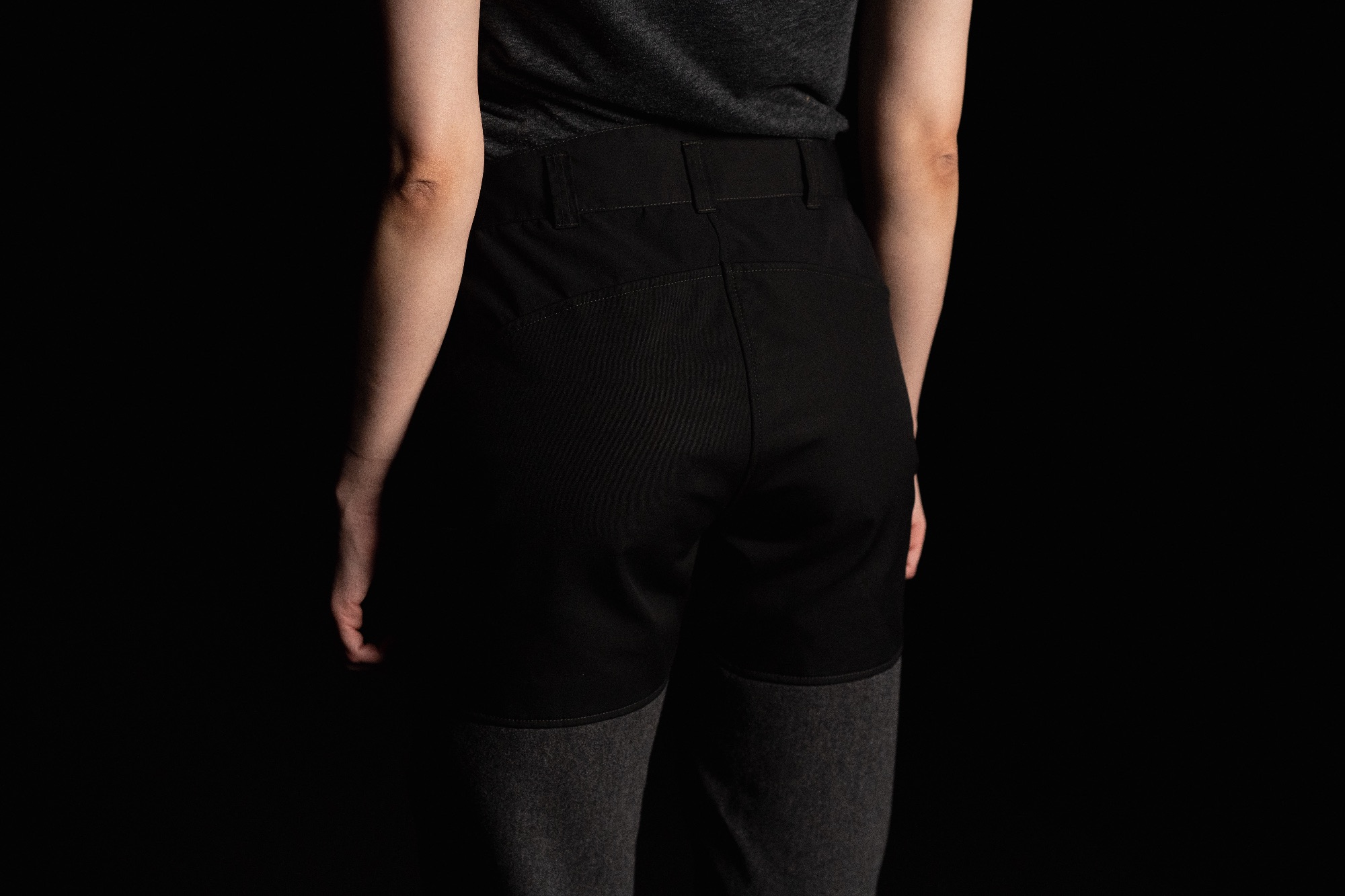 Sasta Women's Kaarna Trousers Charcoal 06