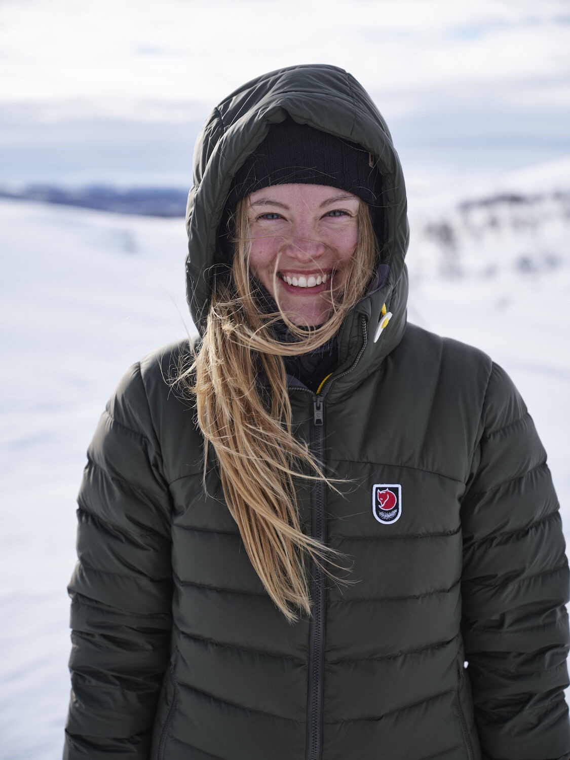 Fjällräven Women's Expedition Pack Down Hoodie - Naisten kevytuntuvatakki Musta 16