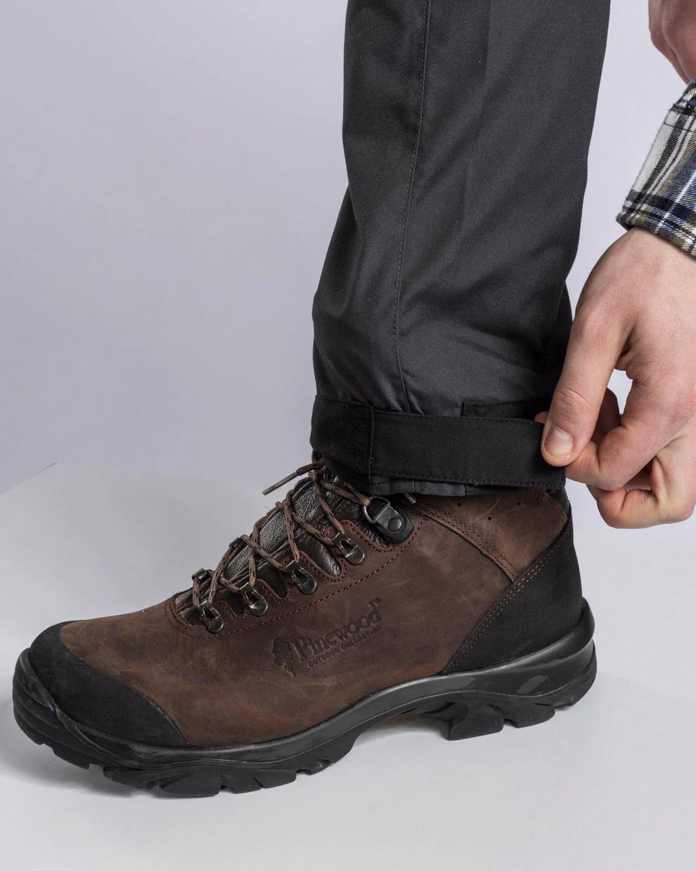 Pinewood Caribou TC D Pant Antracite/Musta 04