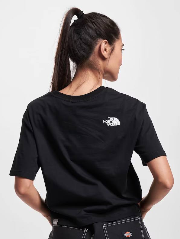 The North Face Women's Cropped Easy Tee Black 04