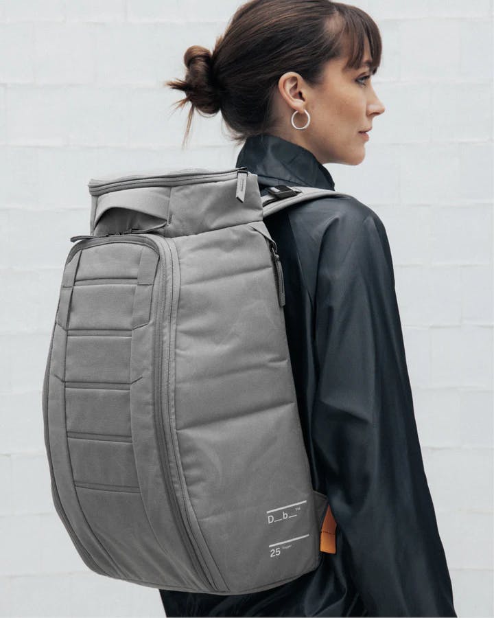 DB Hugger 25L Roamer, Pro Sling 6L, Hugger Roller 90L Musta 35