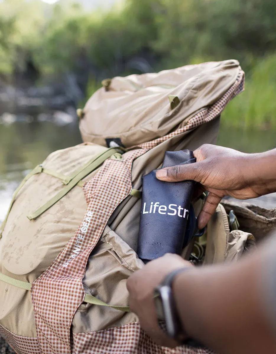 LifeStraw Peak Gravity 3L Tummanharmaa 03