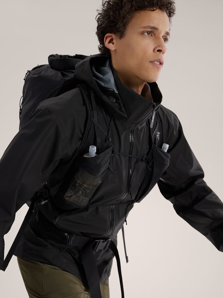 Arc'teryx Men's Beta AR Jacket Musta 09