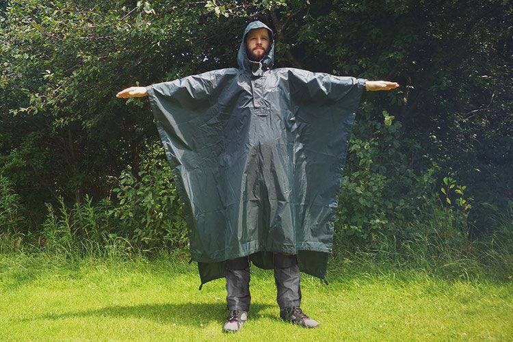 DD Hammocks Poncho Tarp Olive 01