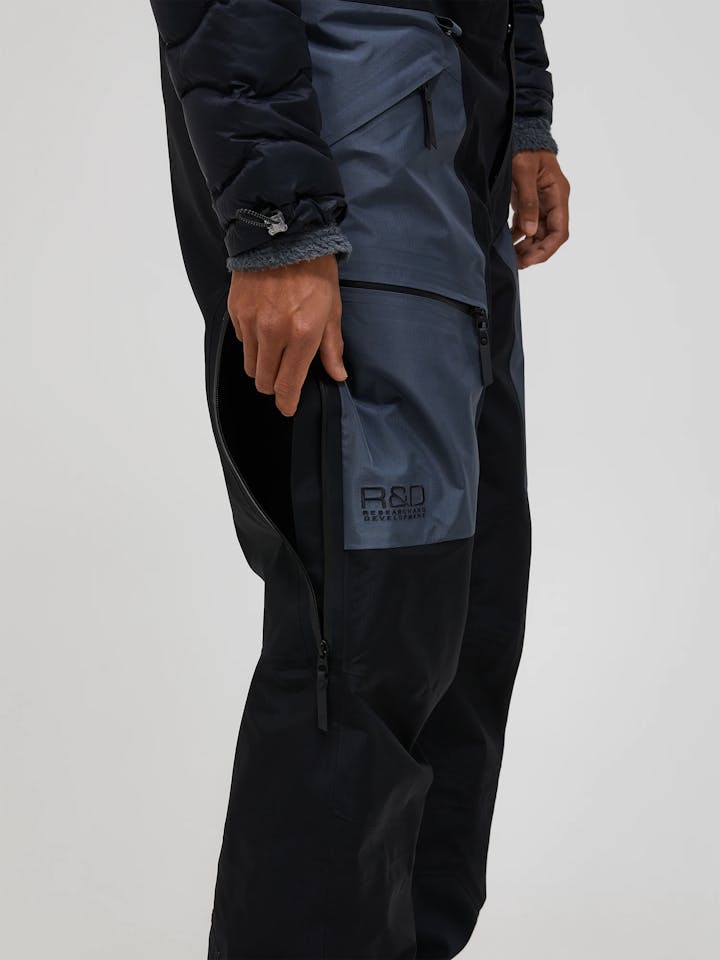 Peak Performance Men's Vertical GTX Pro 3L Shell Bib Pants Black / Mountain Mist 07