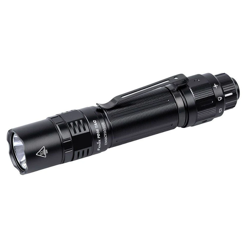 Fenix PD36 TAC taktisk ficklampa i svart aluminium med USB-C-laddning