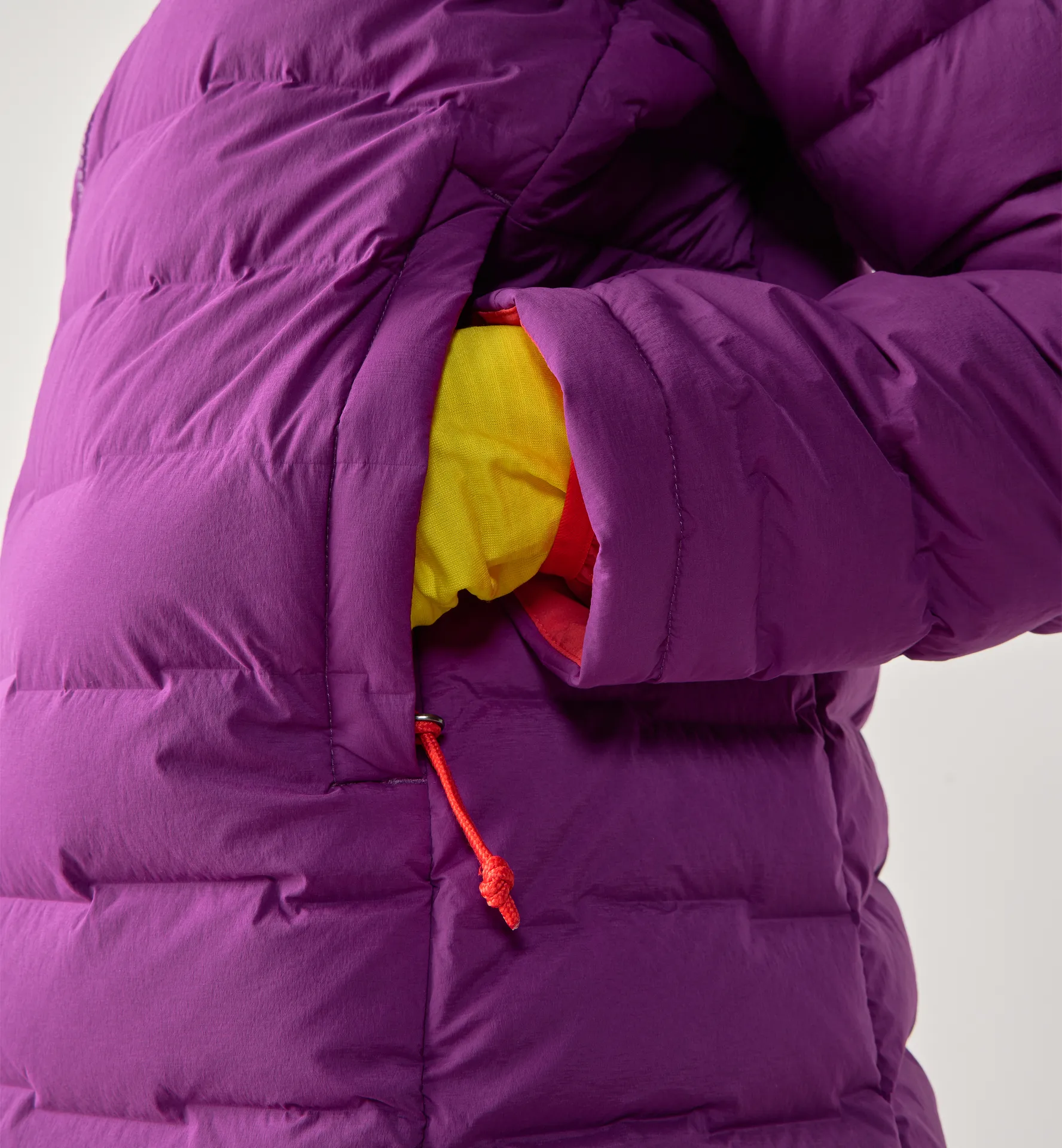 Haglöfs Women's Spitz Down Hood - Naisten untuvatakki Grape Purple 09