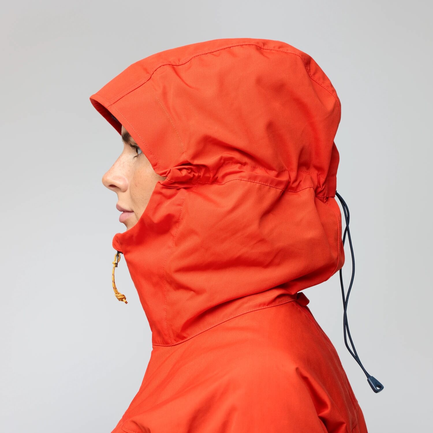 Fjällräven Women's Bergtagen G-1000 Jacket Flame 07