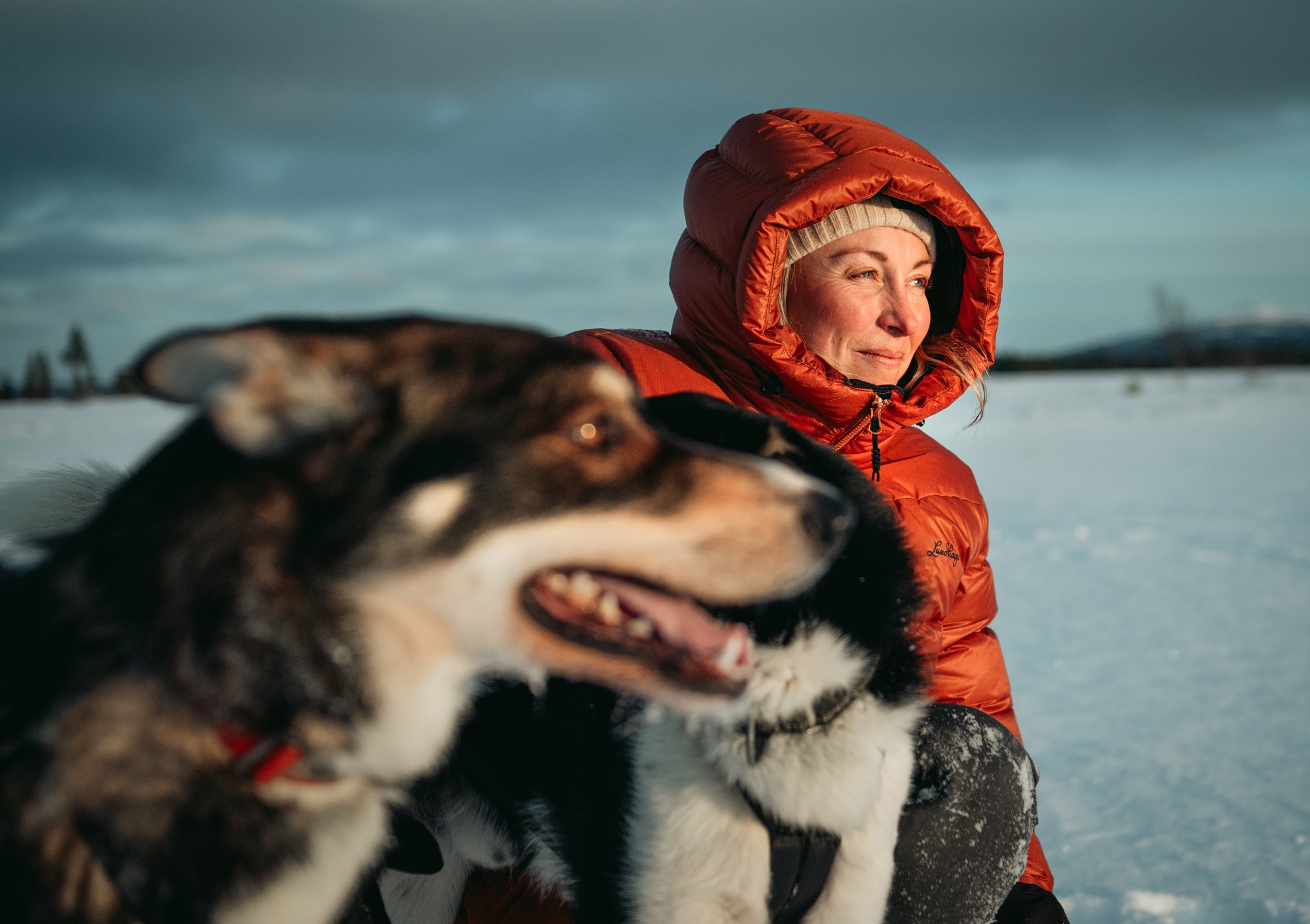 Lundhags Women's Abisku Adventure Down Parka Almond 04