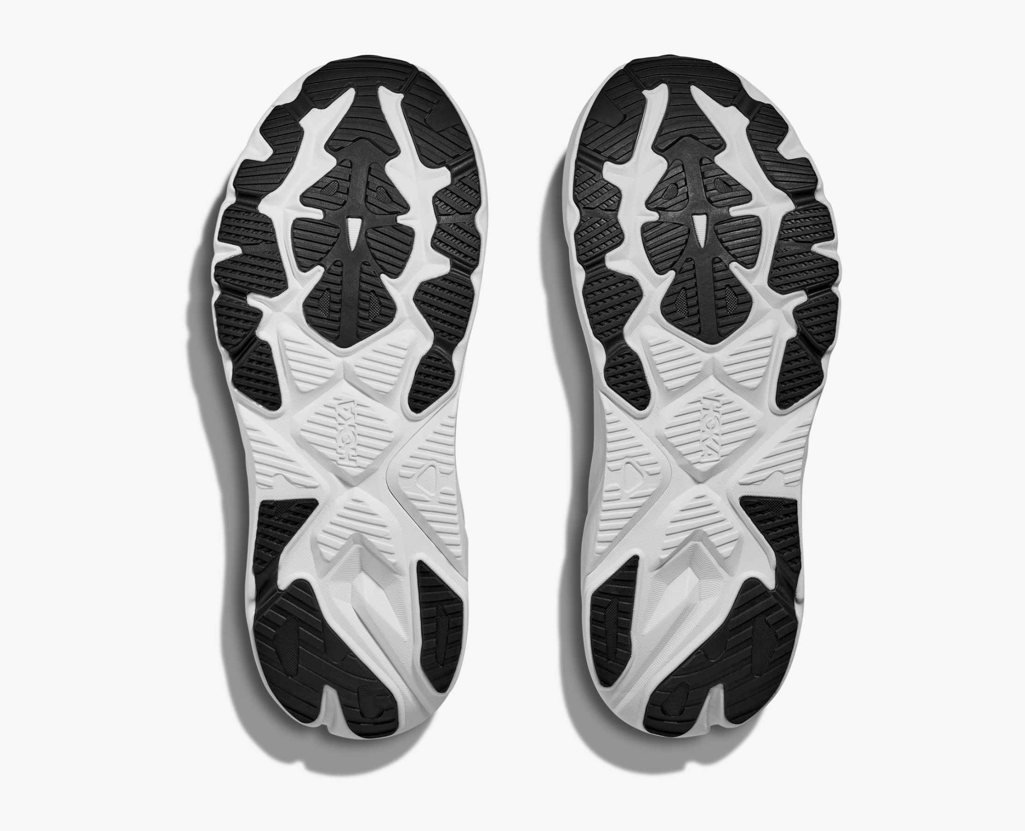 Hoka Women's Arahi 8 Wide Black / White 08