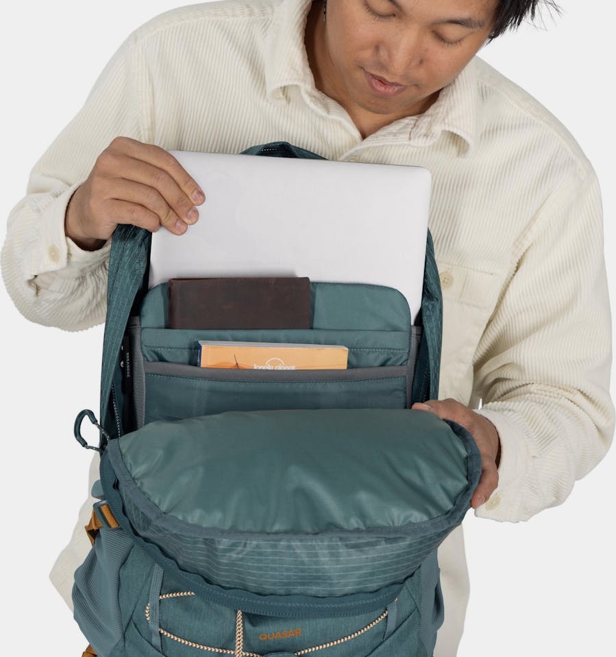 Osprey Quasar Torrent (Blue) 05