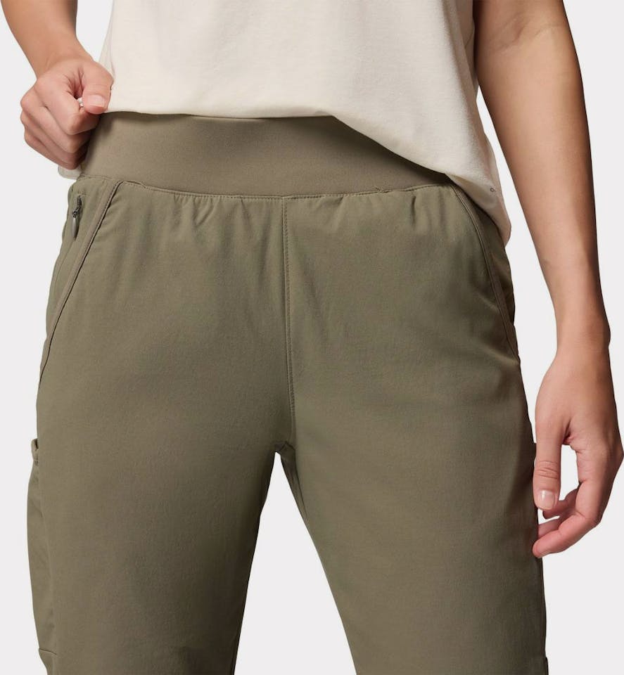 Columbia Women's Leslie Falls Pull-on Pant Tummanvihreä 04