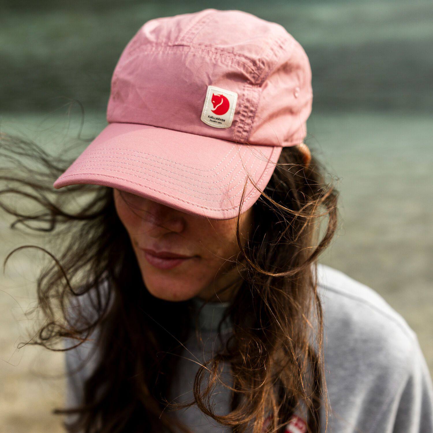 Fjällräven High Coast Wind Cap Dusty Rose 04
