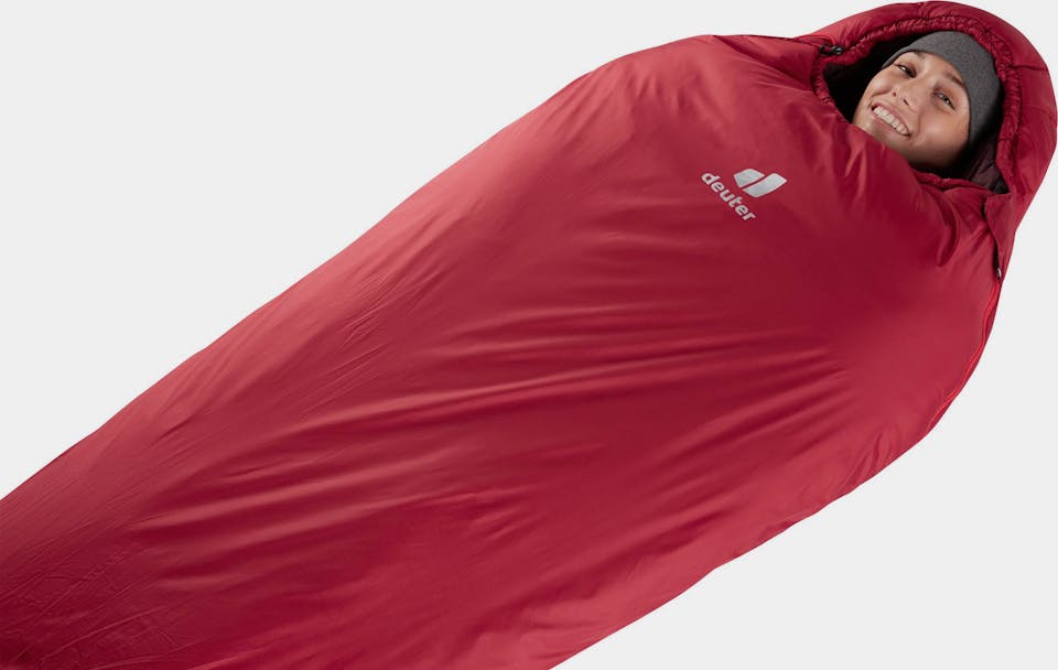 Thermarest 3 vuodenajan makuupussi ja makuualusta alle 175 cm nukkujalle Karpalo 03