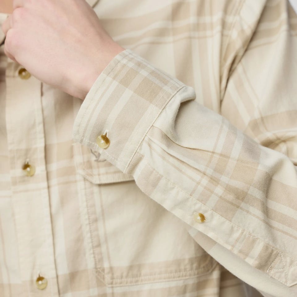 Fjällräven Men's Övik Lite Flannel Laurel Green / Chalk White 09