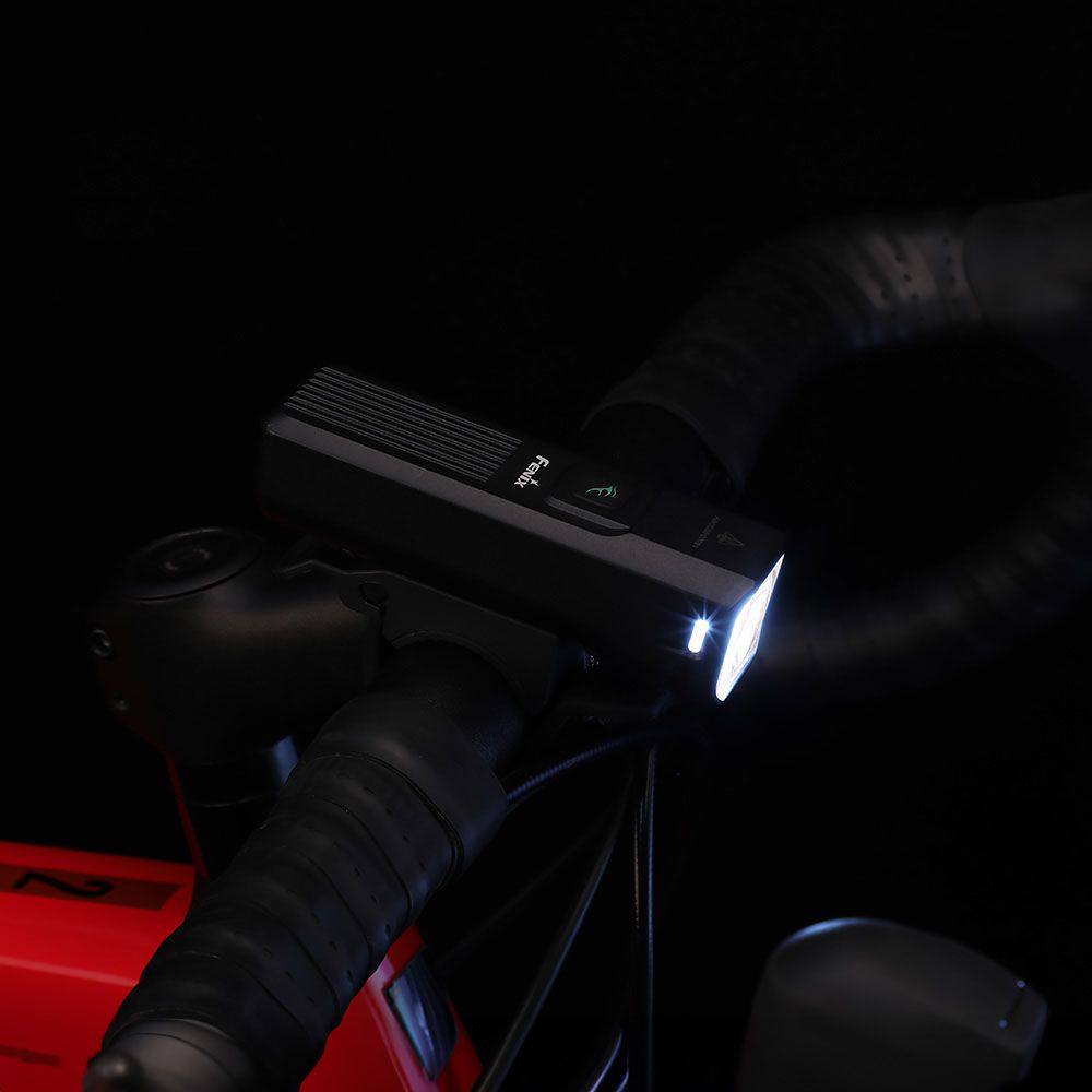 Fenix BC15R 400lm  10