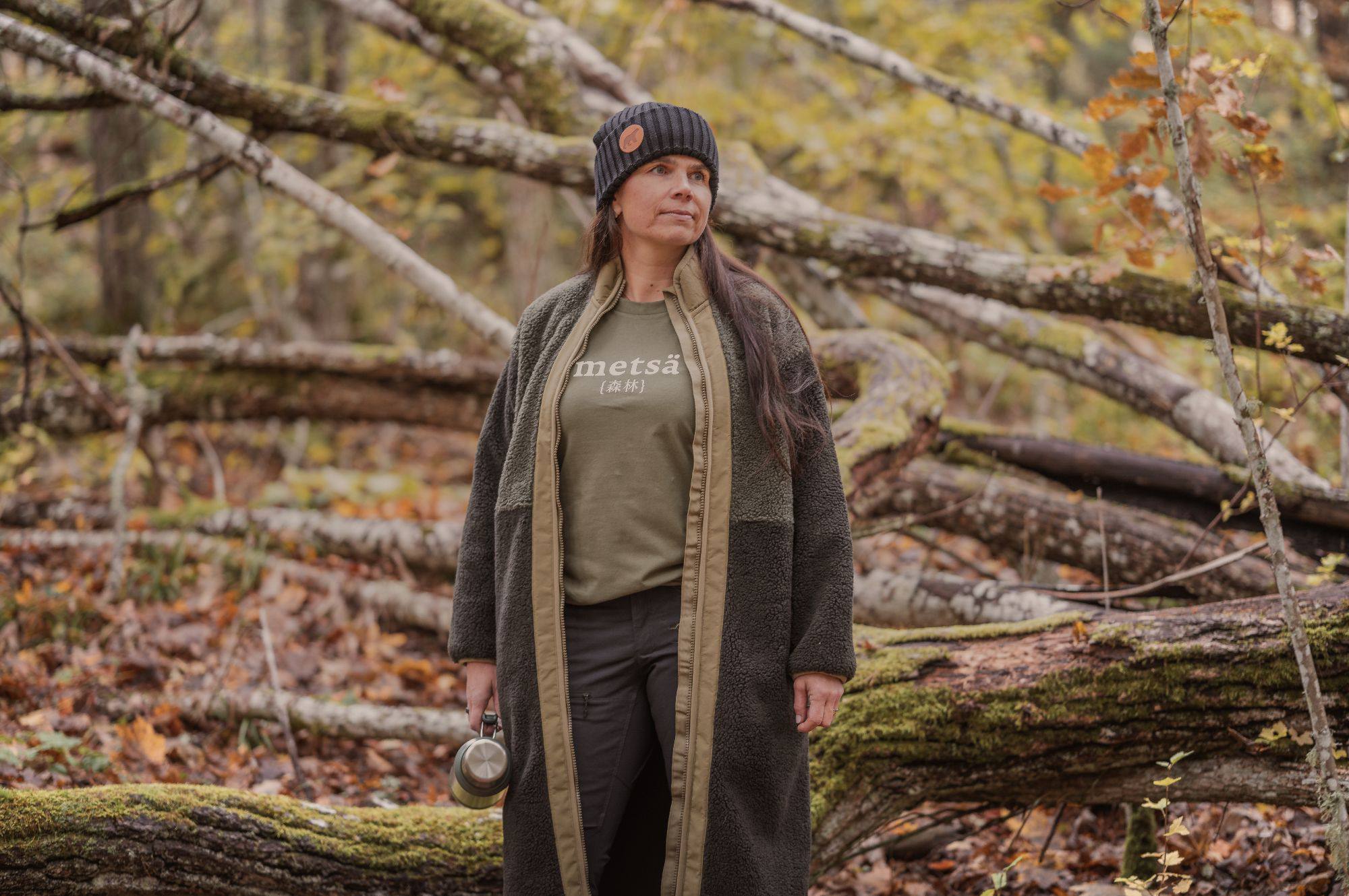 Scandinavian Outdoor Metsänsuojelija sertifikaatti ja Metsä-Teepaita Dark grey 09