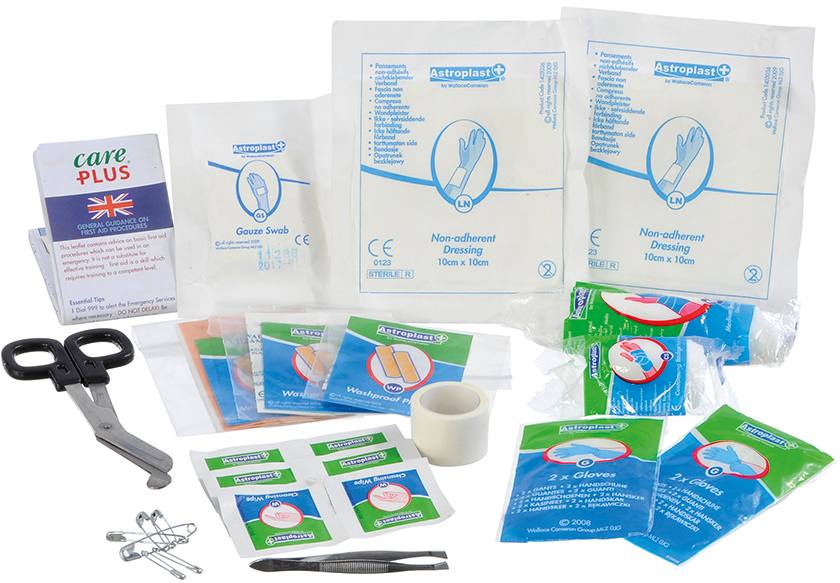 Care Plus First Aid Kit Compact  02