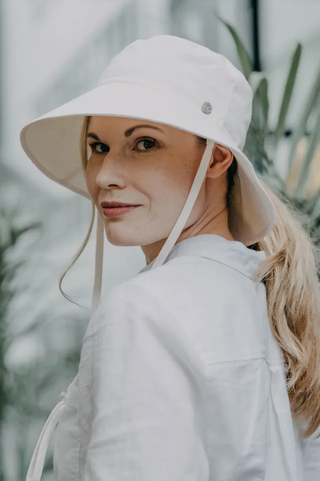 Salon Summer Hat Cotton Ponytail Off-White 03