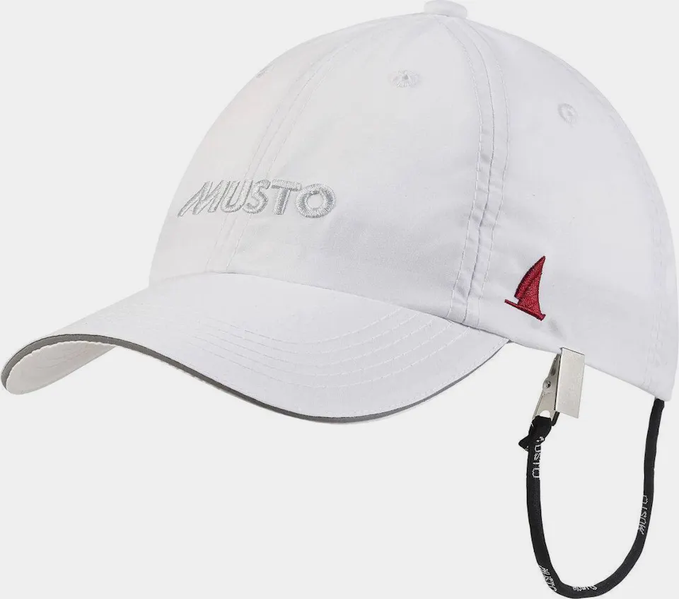 Musto Essential Fast Dry Crew Cap White 01