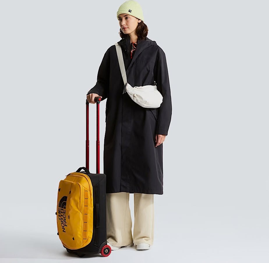 The North Face Base Camp Rolling Thunder 22" Kulta/Musta 04