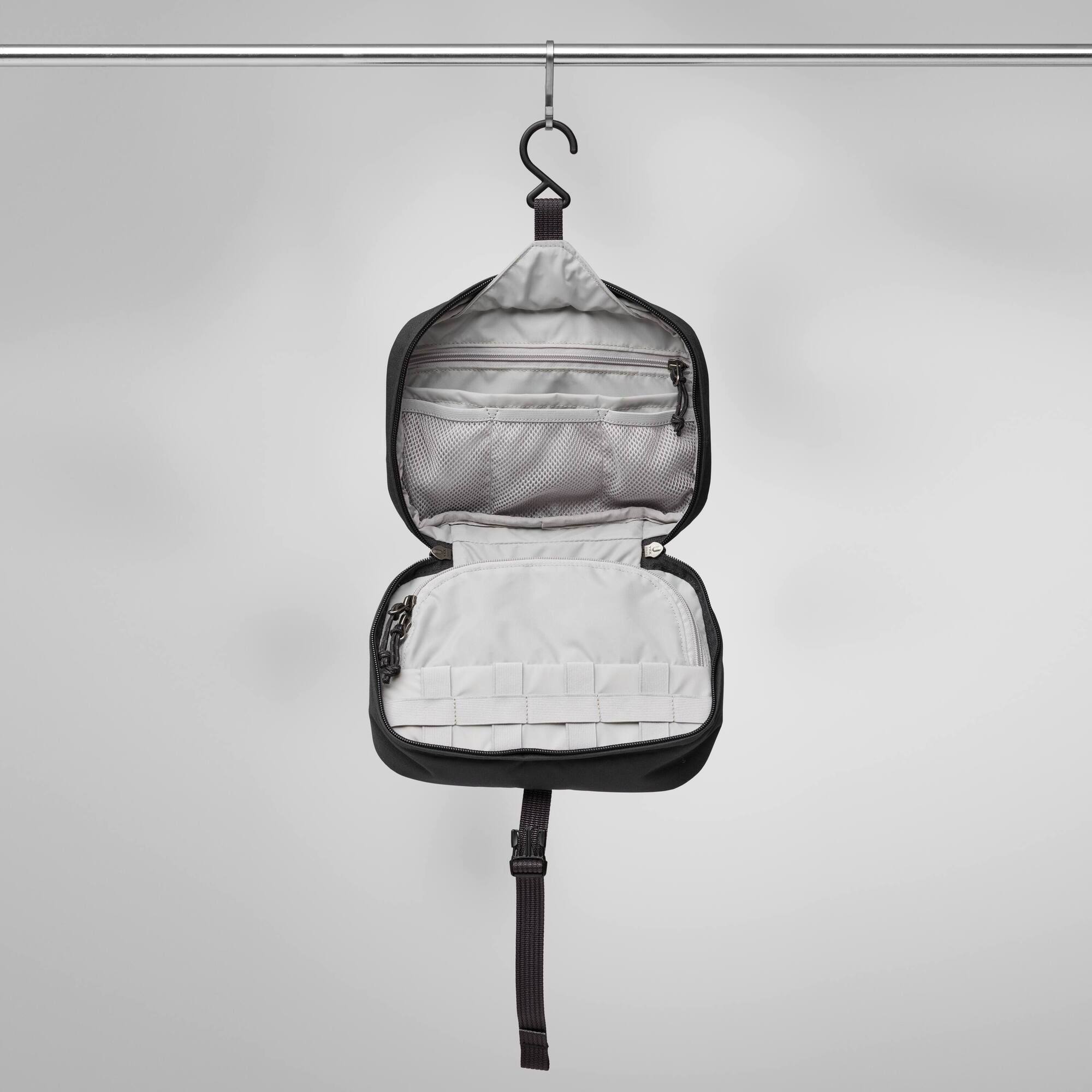 Fjällräven Färden Necessity Bag Coal 05