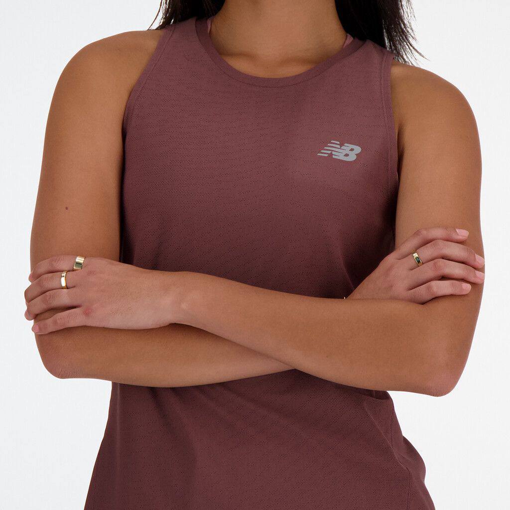 New Balance Women's Jaquard Tank Licorice(Lakritsi) 03