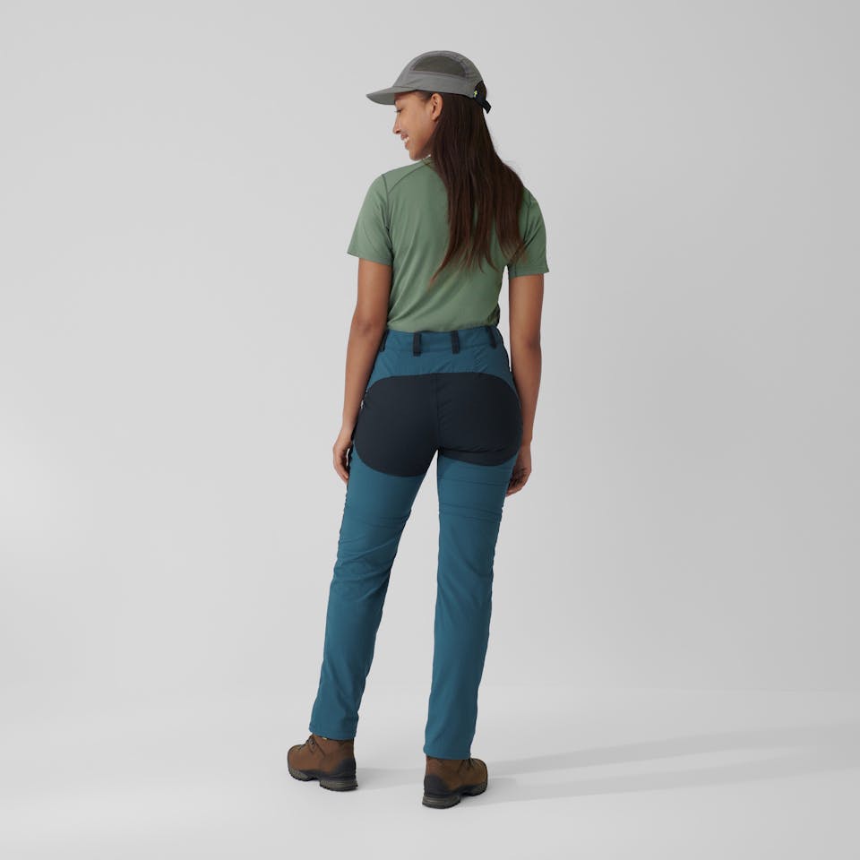 Fjällräven Women's Abisko Midsummer Zip Off Trousers Dusty Rose 03