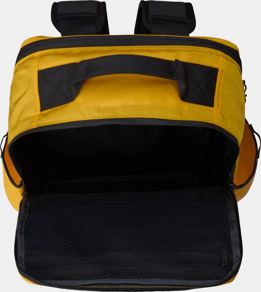 The North Face Base Camp Daypack Kulta/Musta 05