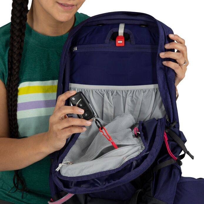 Osprey Tempest 11 Deep Fig/Hotspot Pink 04