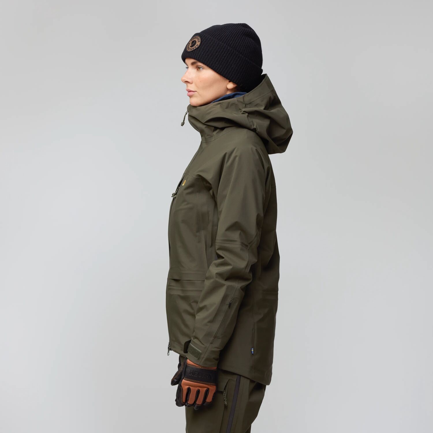 Fjällräven Women's Bergtagen GTX Tour Jacket Black 05