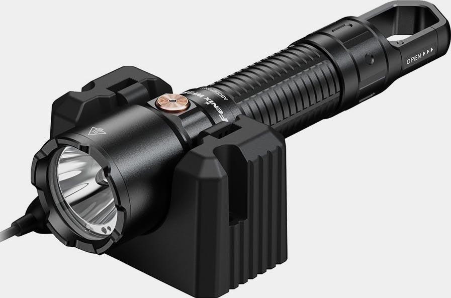 Fenix WF25RM with Dock 3000lm + UV 01