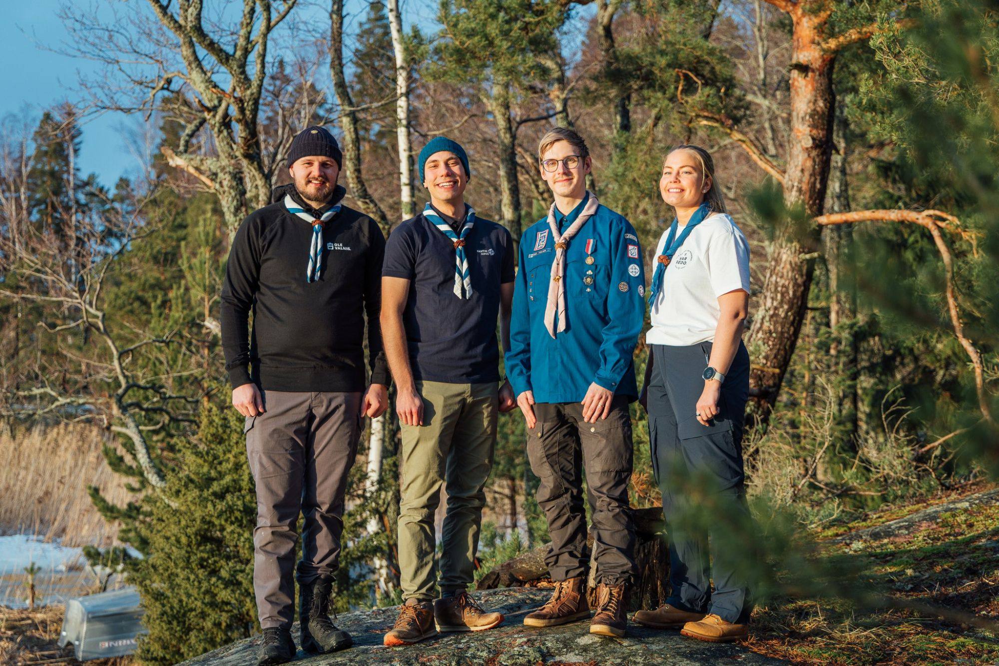 Partiotuote Partiopikee, naiset Tummansininen 02