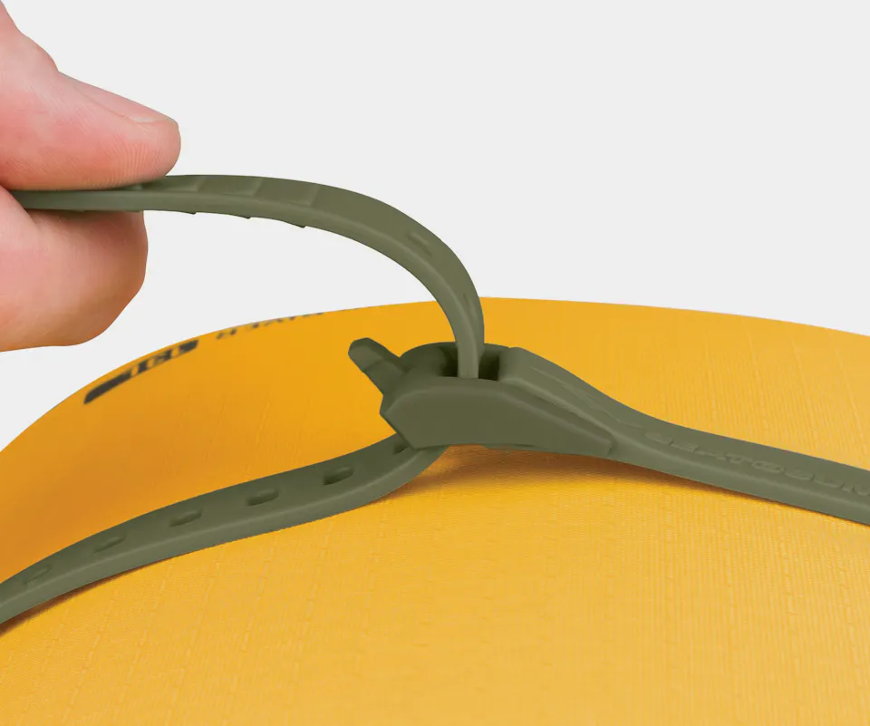 Sea To Summit Stretch-Loc Strap 500mm Olive 03